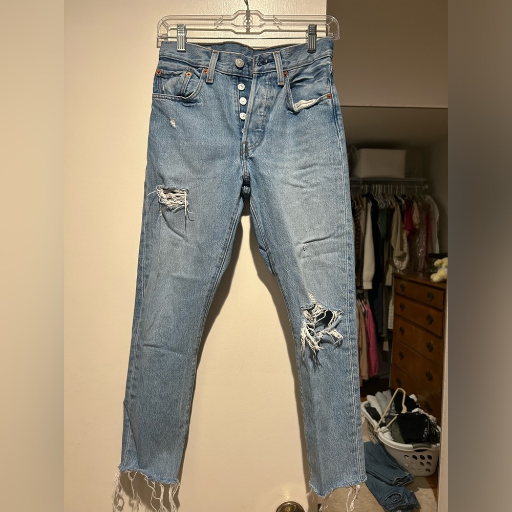 Levi’s ankle jeans